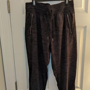 Practically New Athleta Joggers